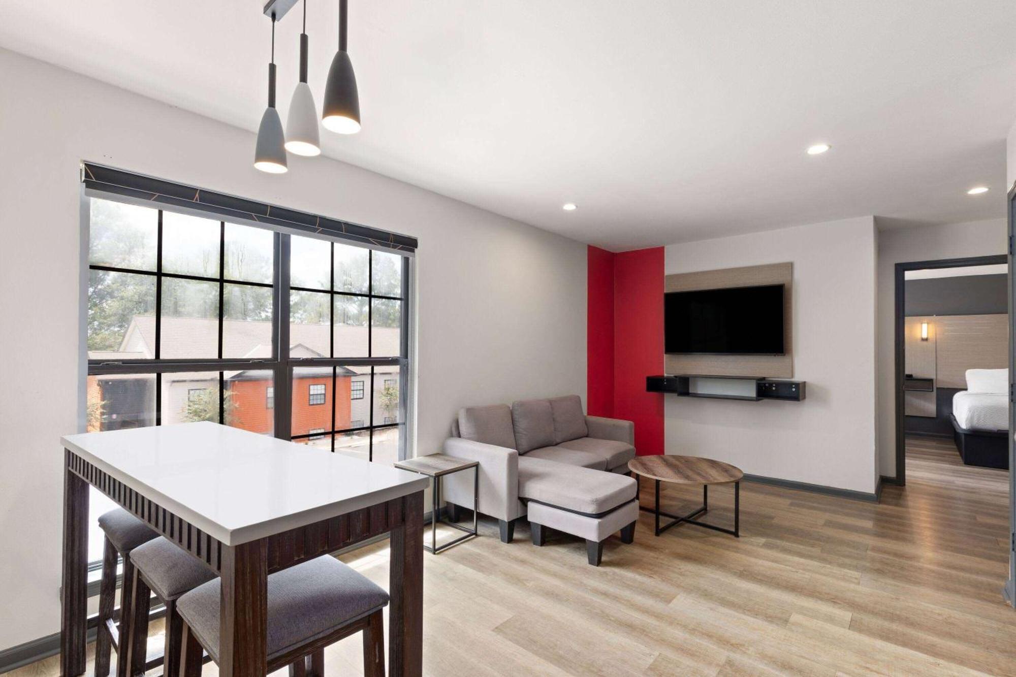 Ramada By Wyndham Studio Suites Dothan Kültér fotó