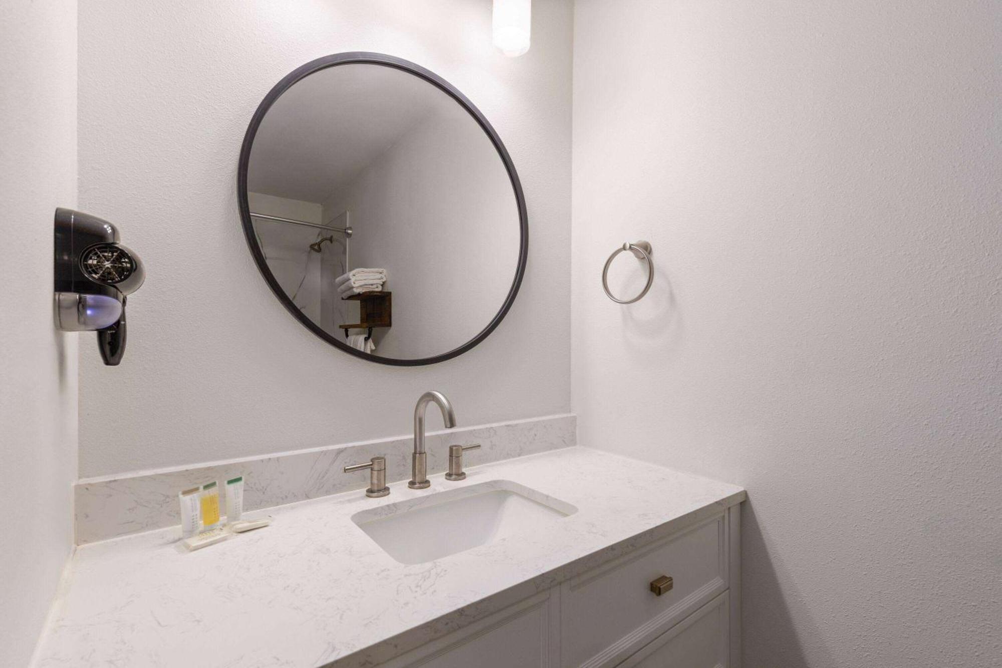 Ramada By Wyndham Studio Suites Dothan Kültér fotó