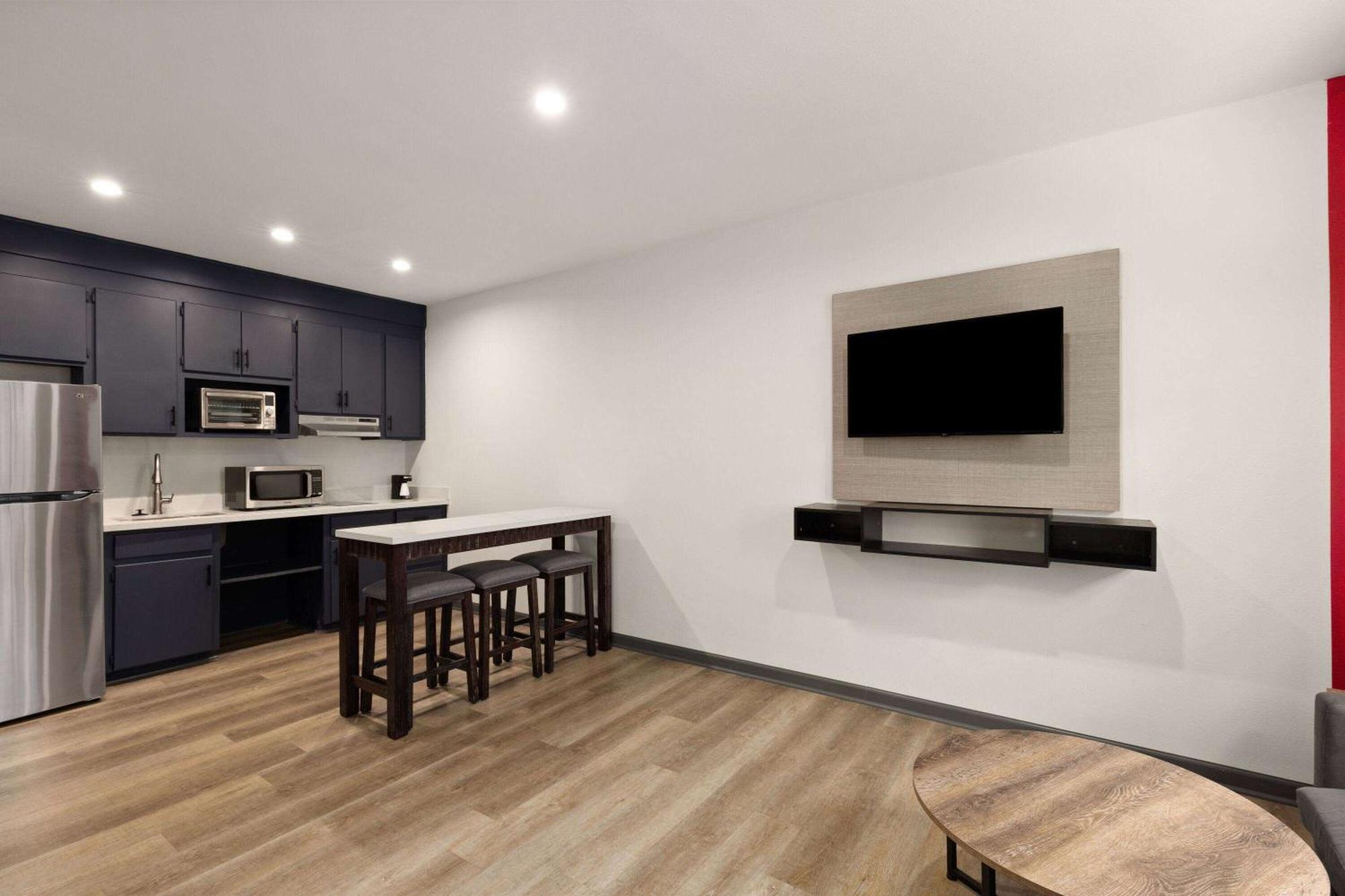 Ramada By Wyndham Studio Suites Dothan Kültér fotó