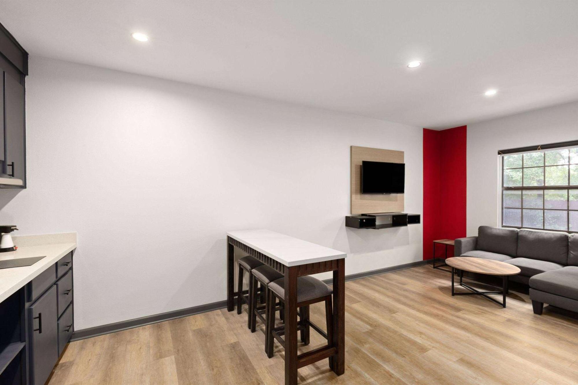Ramada By Wyndham Studio Suites Dothan Kültér fotó