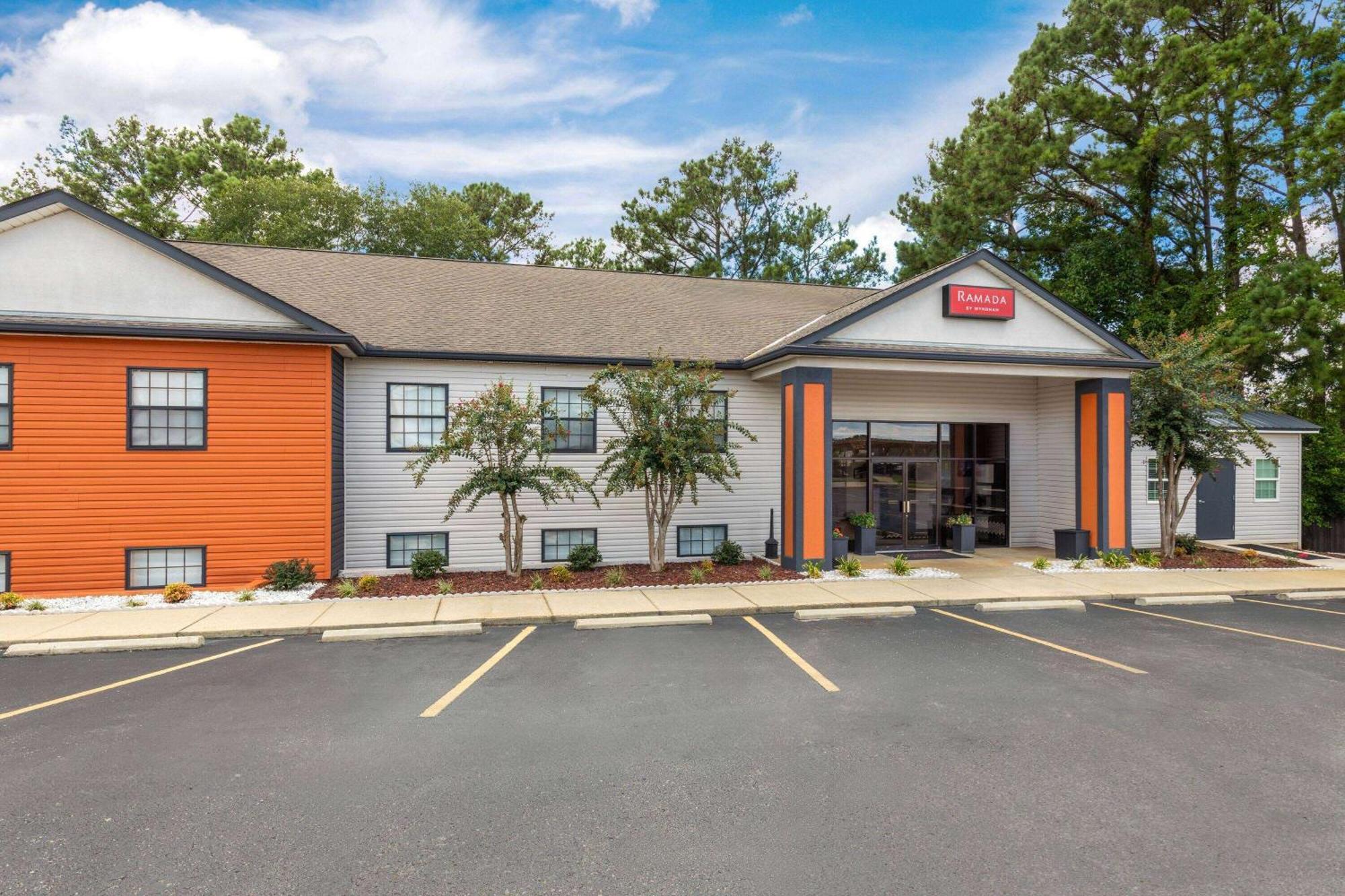 Ramada By Wyndham Studio Suites Dothan Kültér fotó